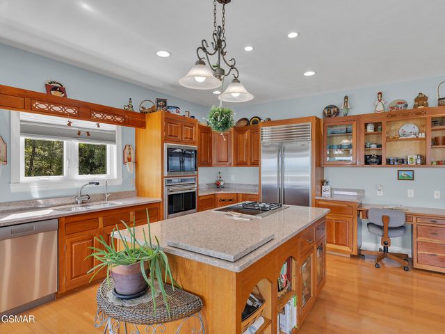 496 Proffitt Ridge Rd Road, Mooresburg, TN 37811