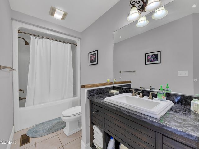 496 Proffitt Ridge Rd Road, Mooresburg, TN 37811