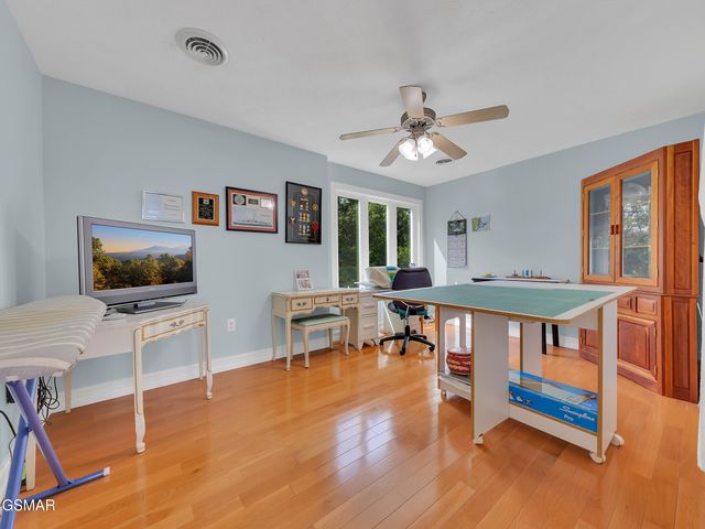 496 Proffitt Ridge Rd Road, Mooresburg, TN 37811