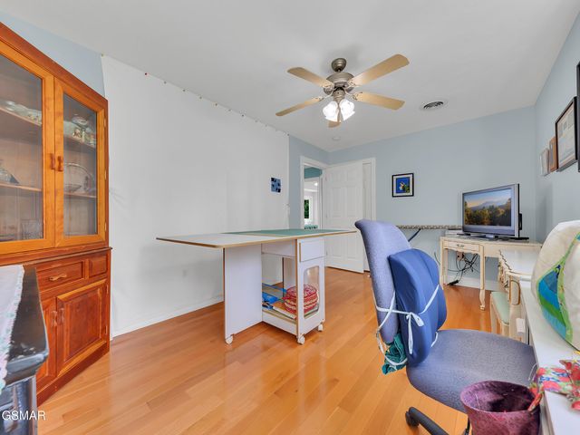 496 Proffitt Ridge Rd Road, Mooresburg, TN 37811