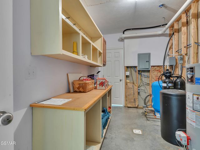 496 Proffitt Ridge Rd Road, Mooresburg, TN 37811