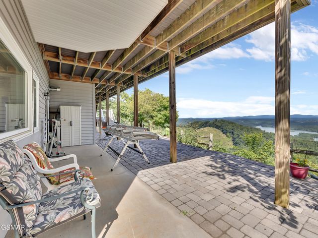 496 Proffitt Ridge Rd Road, Mooresburg, TN 37811