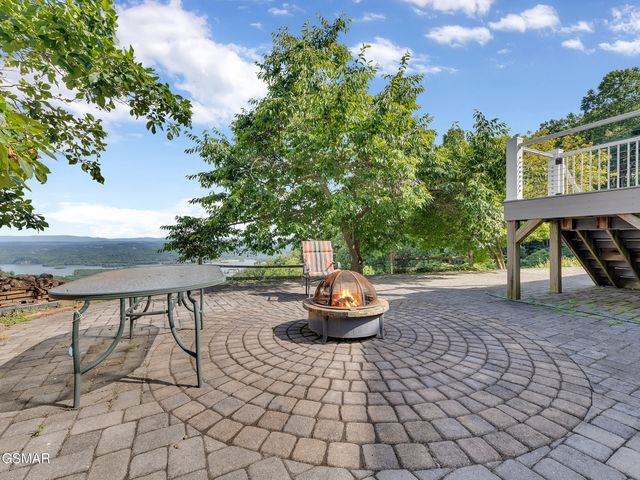 496 Proffitt Ridge Rd Road, Mooresburg, TN 37811