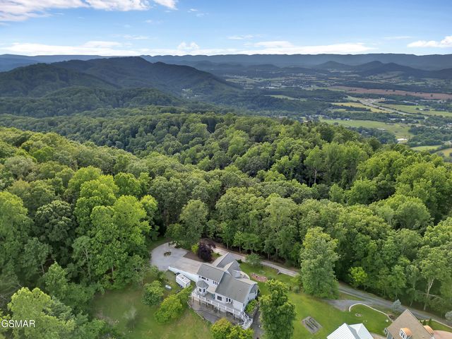 496 Proffitt Ridge Rd Road, Mooresburg, TN 37811