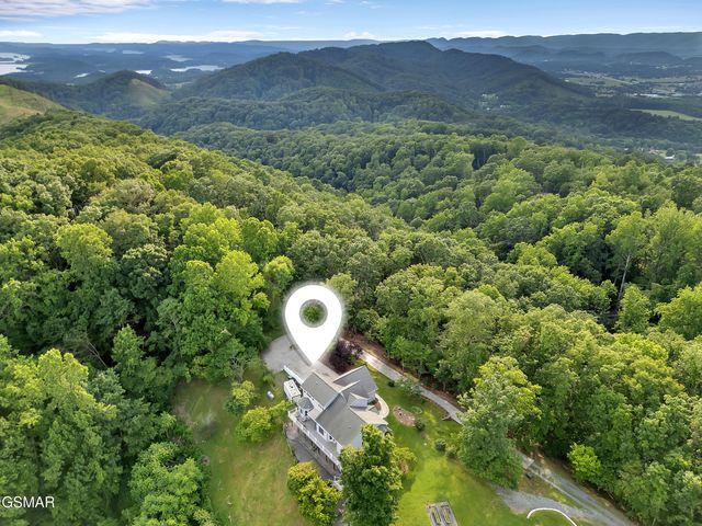 496 Proffitt Ridge Rd Road, Mooresburg, TN 37811