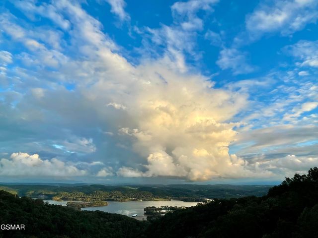 496 Proffitt Ridge Rd Road, Mooresburg, TN 37811