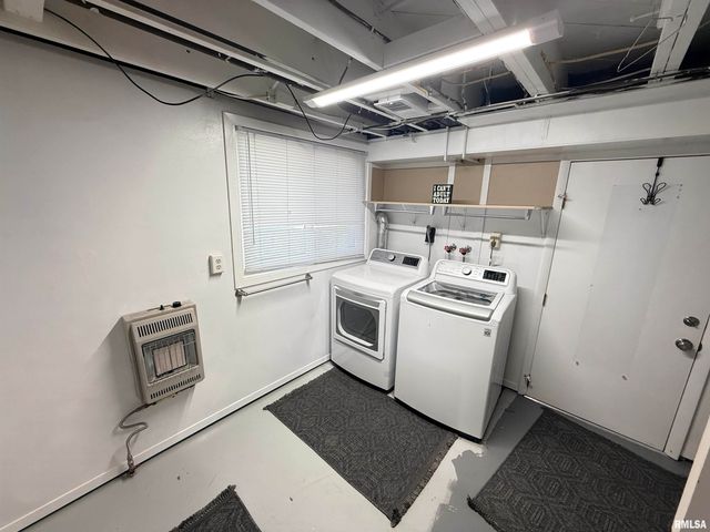 1005 EDISON Court, Pekin, IL 61554