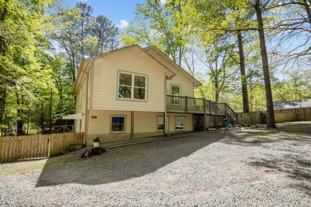 201 Simpson Street B, Carrboro, NC 27510