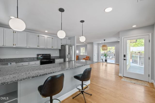 201 Simpson Street B, Carrboro, NC 27510