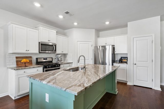 3822 Sawmill Court, Mount Pleasant, SC 29429