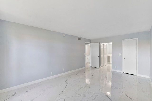 9960 Pineapple Tree Drive 107, Boynton Beach, FL 33436