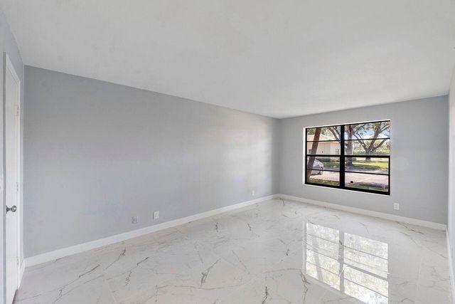 9960 Pineapple Tree Drive 107, Boynton Beach, FL 33436