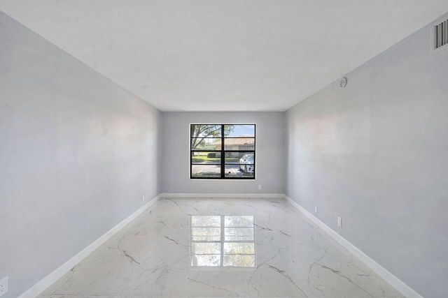 9960 Pineapple Tree Drive 107, Boynton Beach, FL 33436