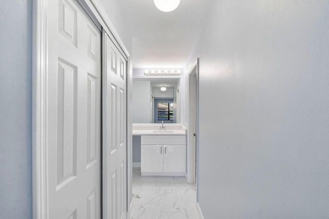 9960 Pineapple Tree Drive 107, Boynton Beach, FL 33436