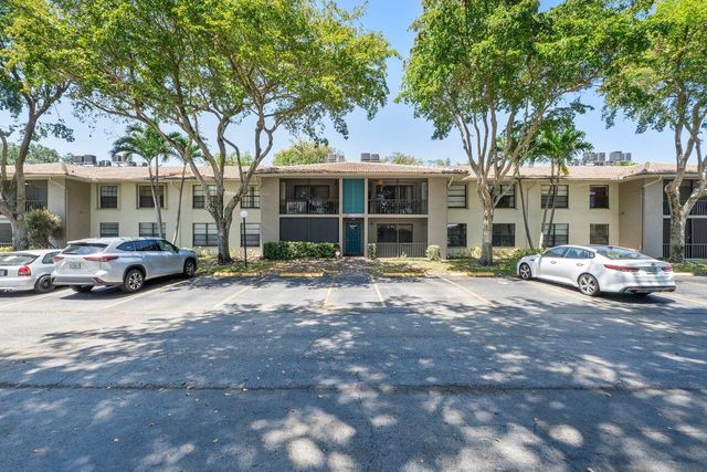 9960 Pineapple Tree Drive 107, Boynton Beach, FL 33436