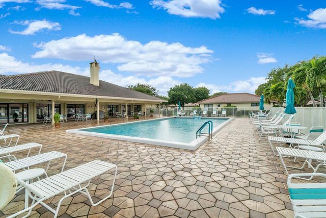 9960 Pineapple Tree Drive 107, Boynton Beach, FL 33436