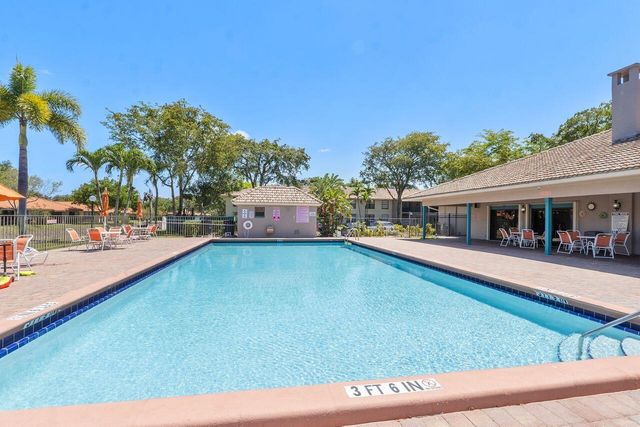 9960 Pineapple Tree Drive 107, Boynton Beach, FL 33436