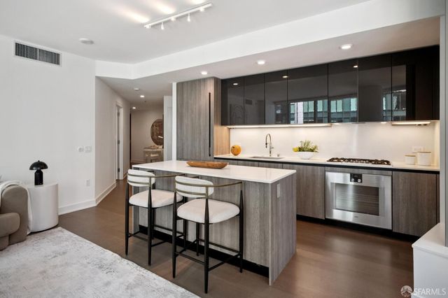 338 Main Street 5A, San Francisco, CA 94105
