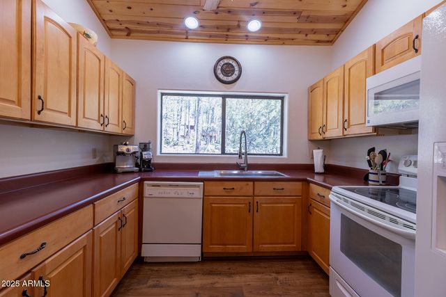 2358 E Rainbow Lane, Pinetop, AZ 85935