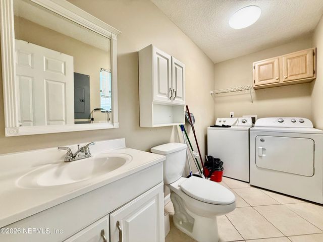 524 17TH Avenue N, Jacksonville Beach, FL 32250