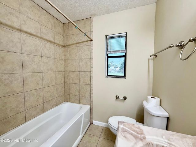 524 17TH Avenue N, Jacksonville Beach, FL 32250