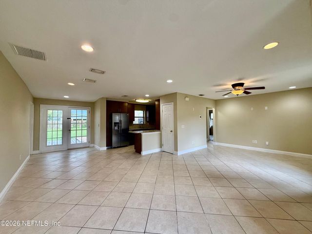 524 17TH Avenue N, Jacksonville Beach, FL 32250