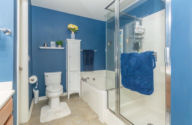 12670 Broadmoor Place, Grand Haven, MI 49417