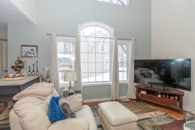 12670 Broadmoor Place, Grand Haven, MI 49417