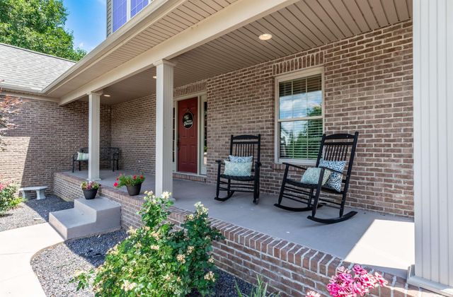 10160 S Quail Crossing, Haubstadt, IN 47639