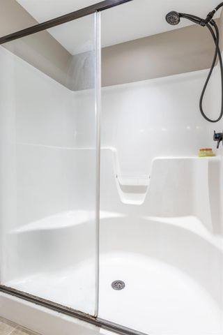 10160 S Quail Crossing, Haubstadt, IN 47639