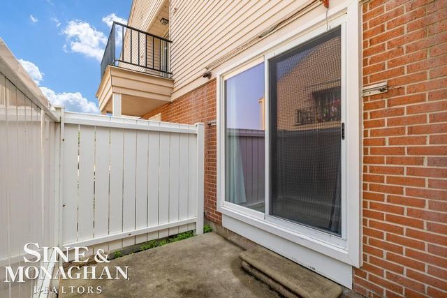 24151 Meadow Bridge Drive 8, Clinton Township, MI 48035