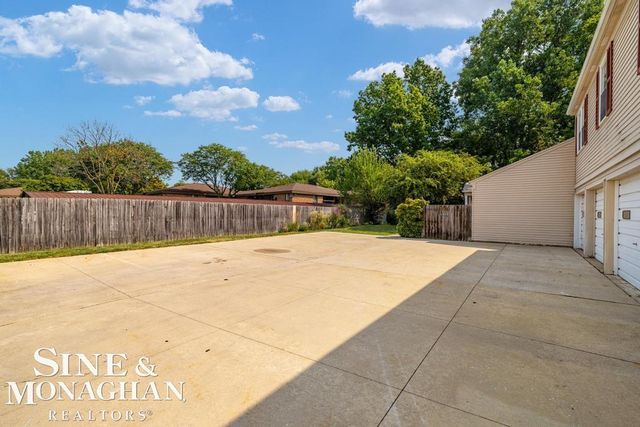 24151 Meadow Bridge Drive 8, Clinton Township, MI 48035