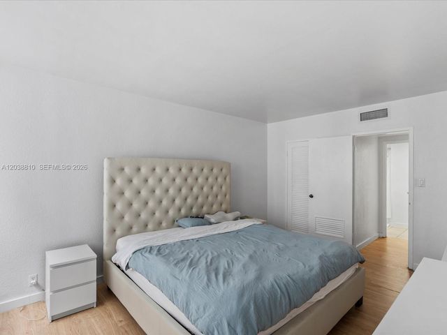 1200 W Ave 823 823, Miami Beach, FL 33139