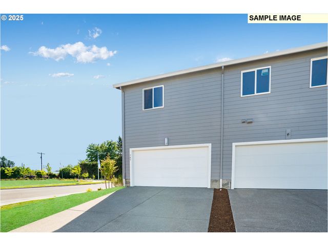 2488 Sawtelle Dr., Woodburn, OR 97071