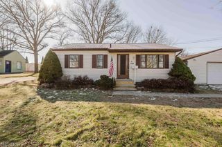 524 Jefferson Avenue, Barberton, OH 44203