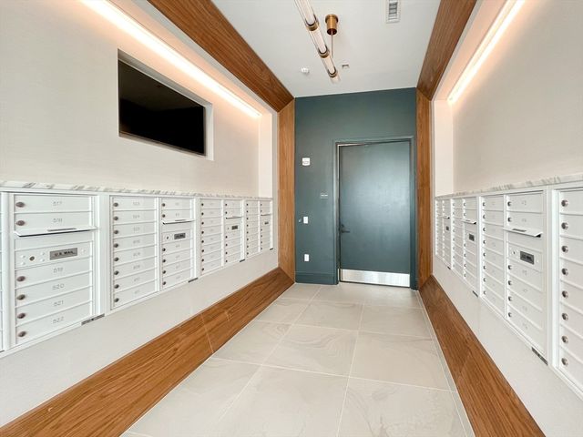 191 Washington St 301, Boston, MA 02135