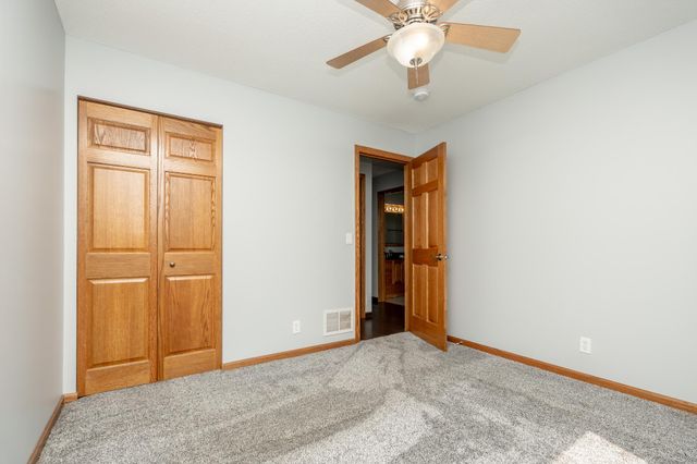 1449 Park Hills Court, Woodbury, MN 55125