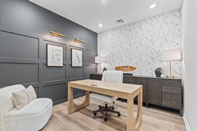 24063 W PUEBLO Avenue, Buckeye, AZ 85326