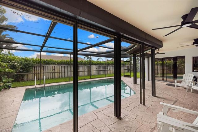 433 Golfview DR, Naples, FL 34110