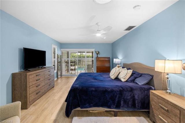 433 Golfview DR, Naples, FL 34110