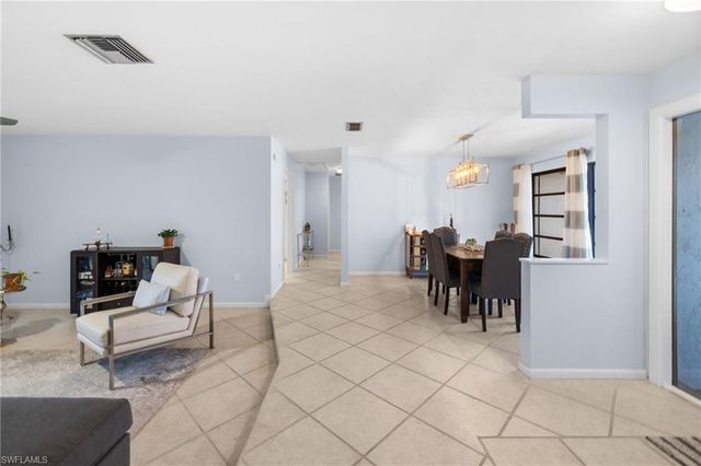433 Golfview DR, Naples, FL 34110