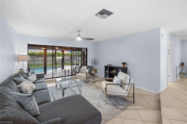 433 Golfview DR, Naples, FL 34110