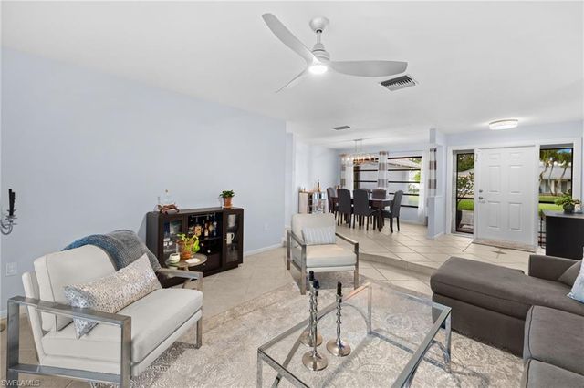 433 Golfview DR, Naples, FL 34110