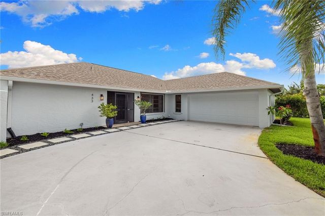 433 Golfview DR, Naples, FL 34110