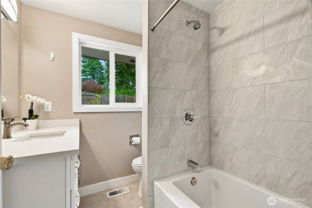 2525 Edmonds Avenue NE, Renton, WA 98056