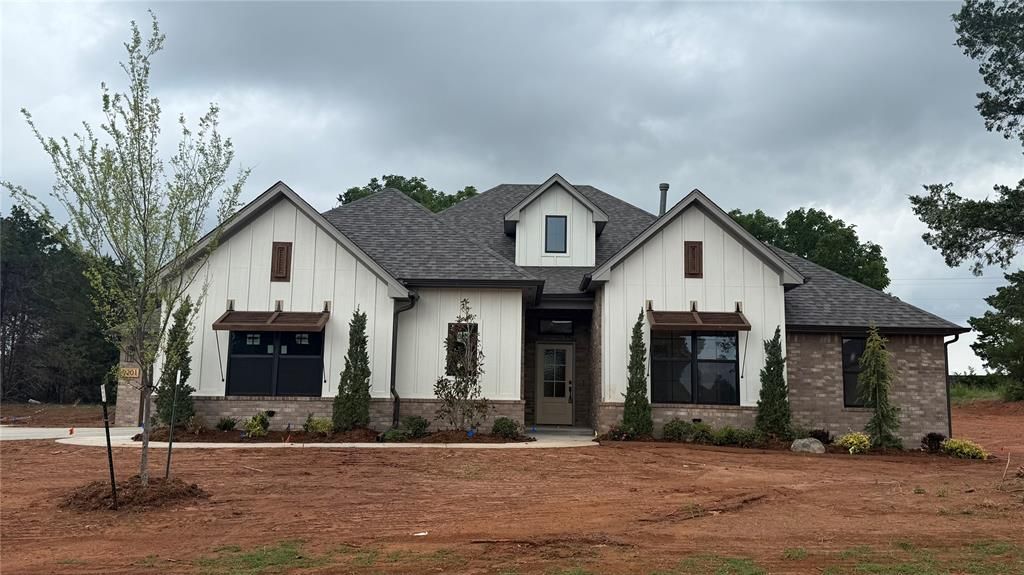 9201 SW 90th Street, Mustang, OK 73064