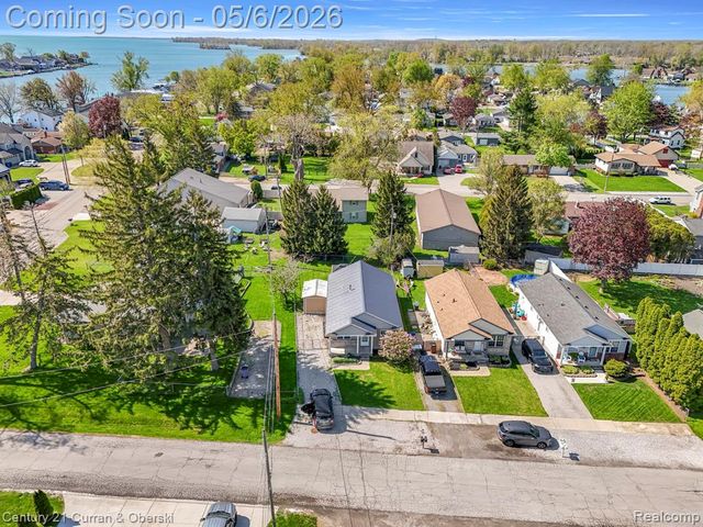 13230 Delavern Street, Rockwood, MI 48173
