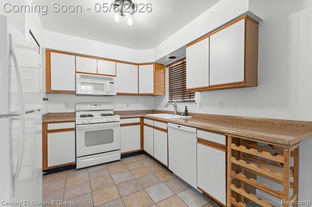 13230 Delavern Street, Rockwood, MI 48173