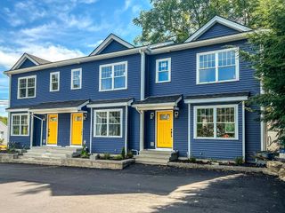 71 Bolivar St B, Canton, MA 02021