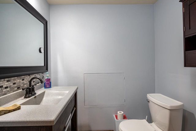 N8659 FIRELANE 10, Menasha, WI 54952